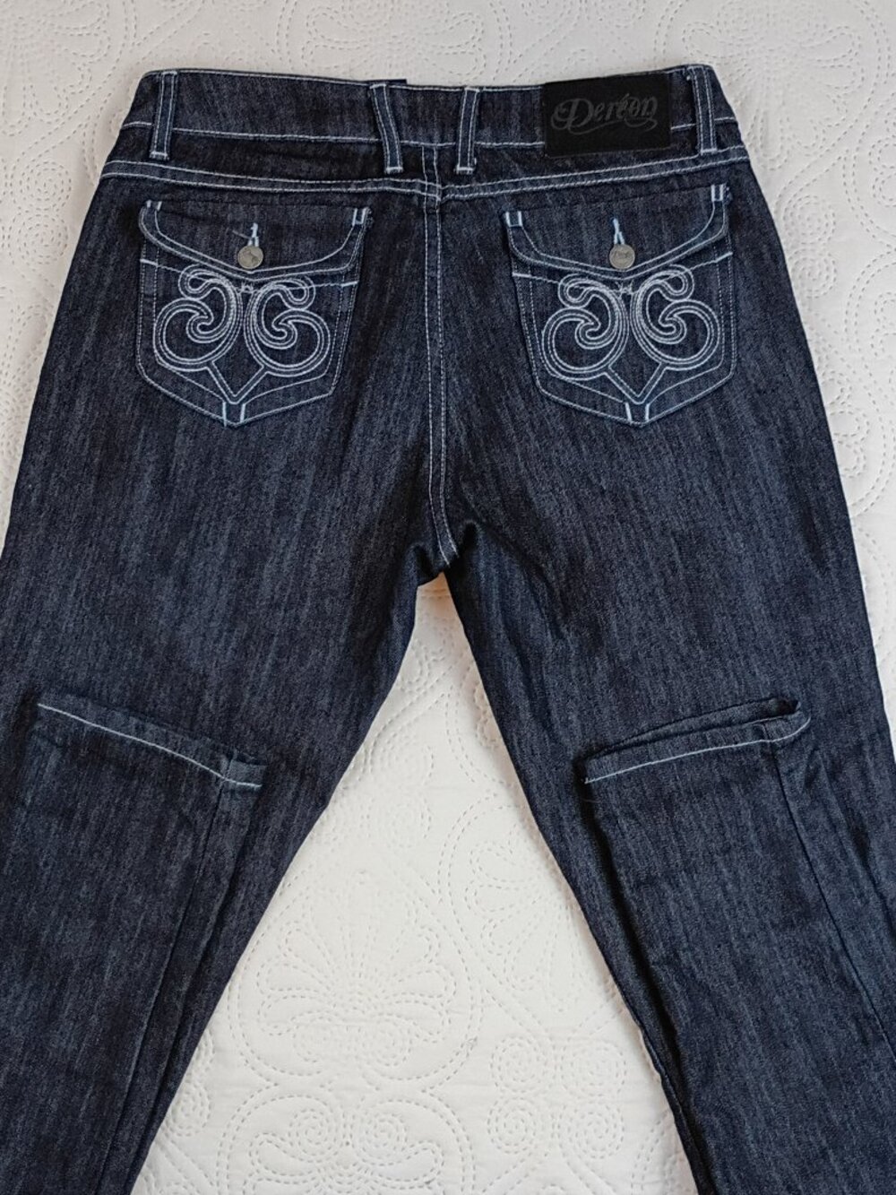 NWOT Deréon Dark Wash Bootcut Jeans Size 9/10 Stretch Denim Flap Pocket Y2K - Picture 3 of 9